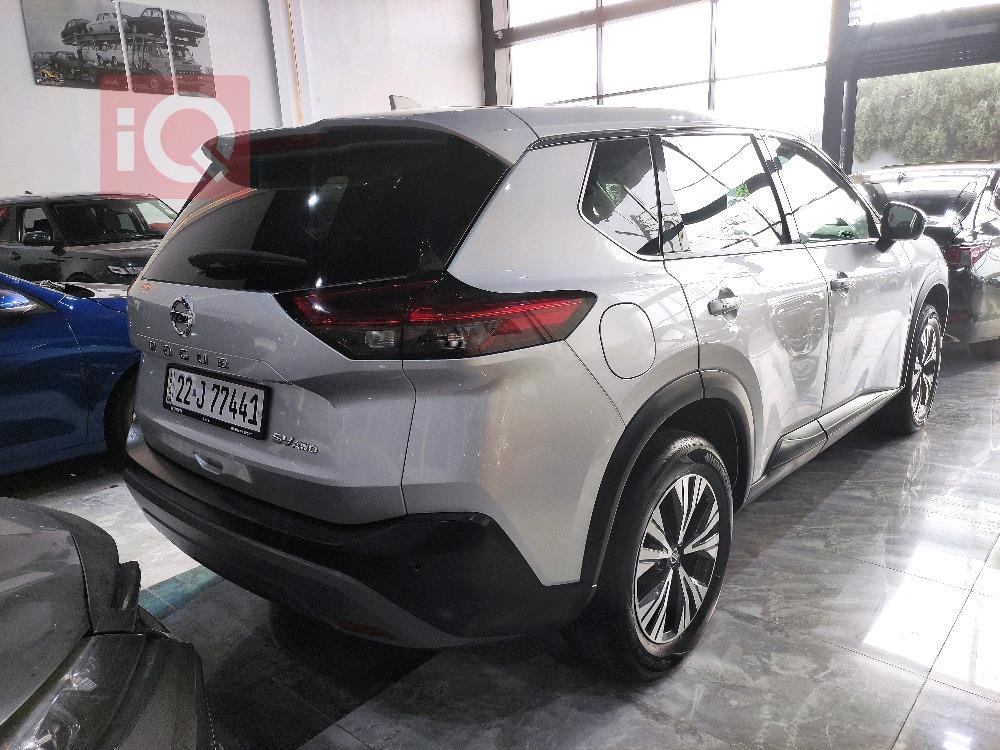 Nissan Rogue